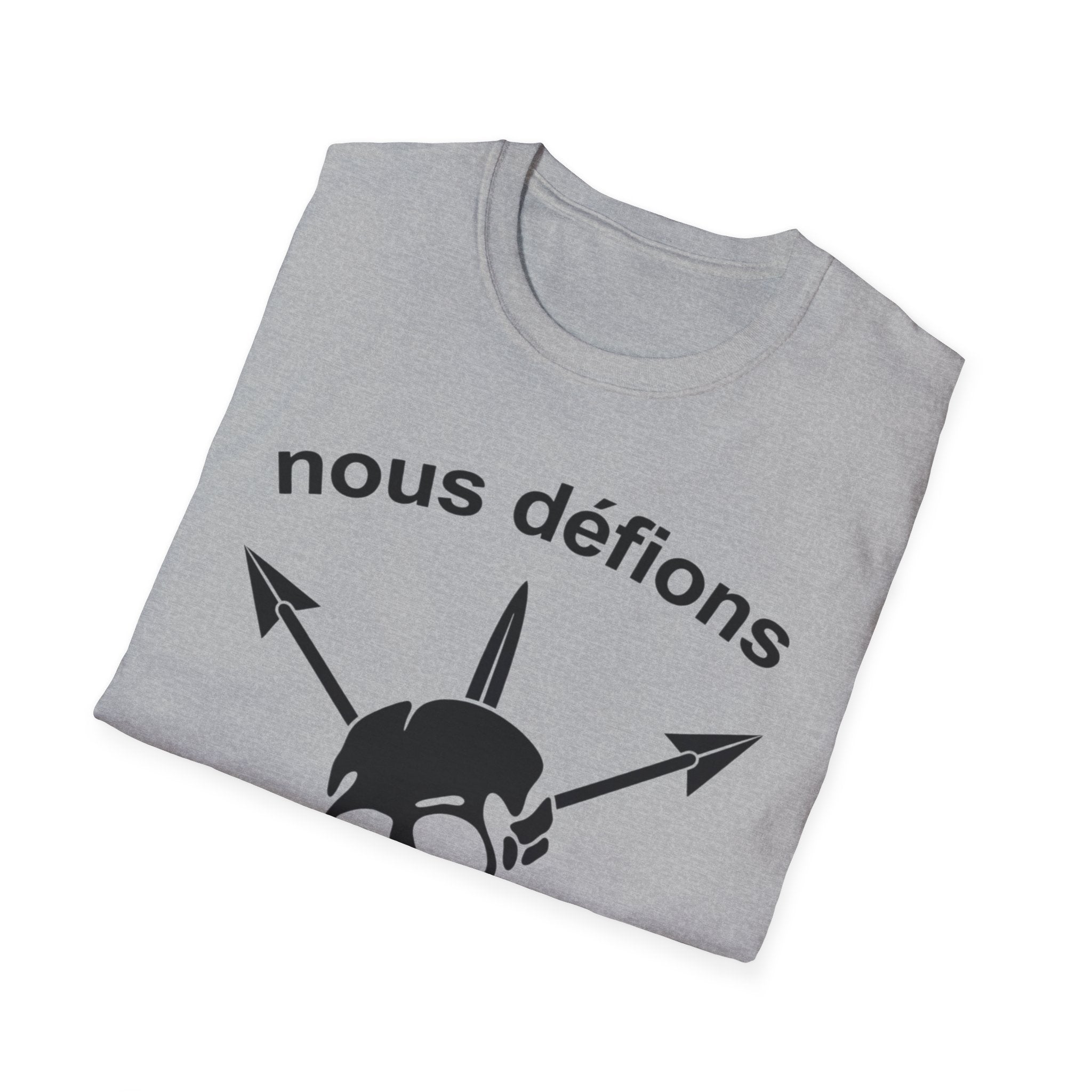 WW2 French Resistance Inspired T-Shirt Nous défions with skull and crossed bones