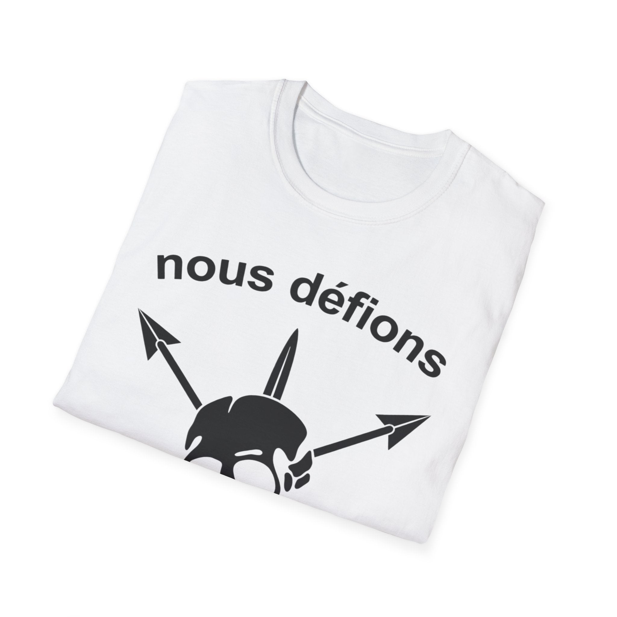 WW2 French Resistance Inspired T-Shirt Nous défions with skull and crossed bones
